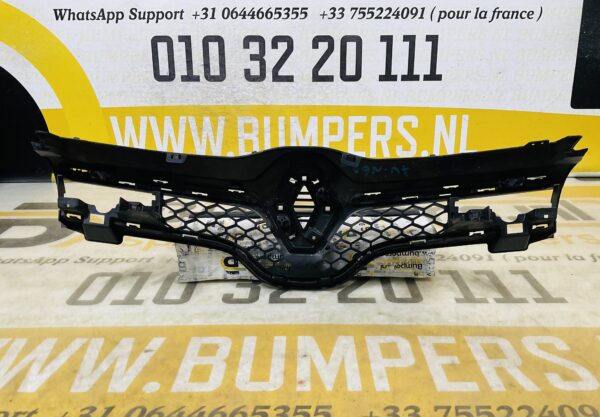 Grille Renault Twingo  622566433R  Bumper Grill 2-R2-9815T