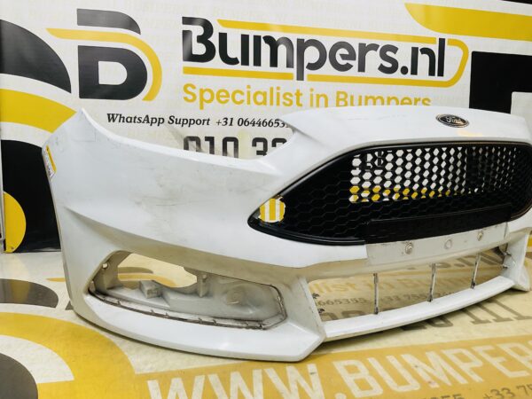 BUMPER Ford Focus MK3 Stline ST-Line 2013-2016  VOORBUMPER 1-D9-10326z