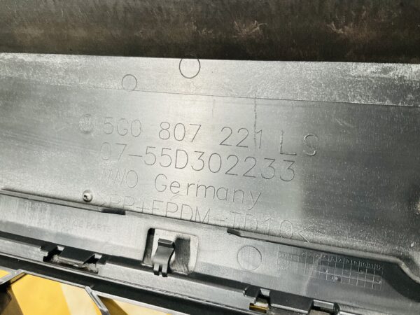 BUMPER Volkswagen Golf 7 GTI GTD Facelift 2017-2021  Grill VOORBUMPER 1-C1-10345z