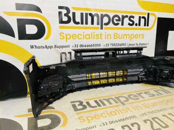 BUMPER Volkswagen Polo 2G +Grill 4xpdc 2017-2022  2-H13-10377z