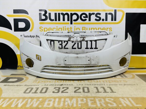 BUMPER Chevrolet M300 2-H14-10406z