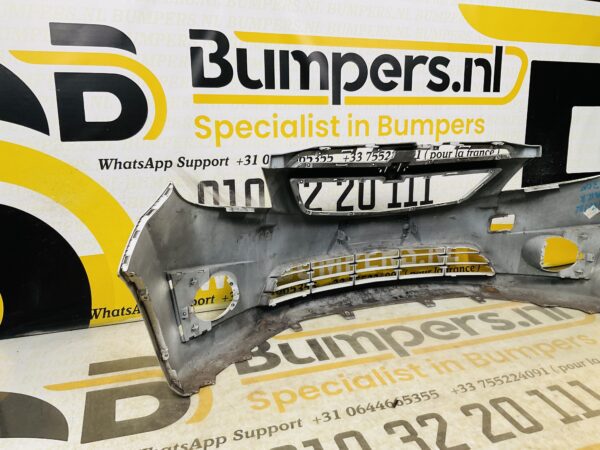 BUMPER Chevrolet M300 2-H14-10406z