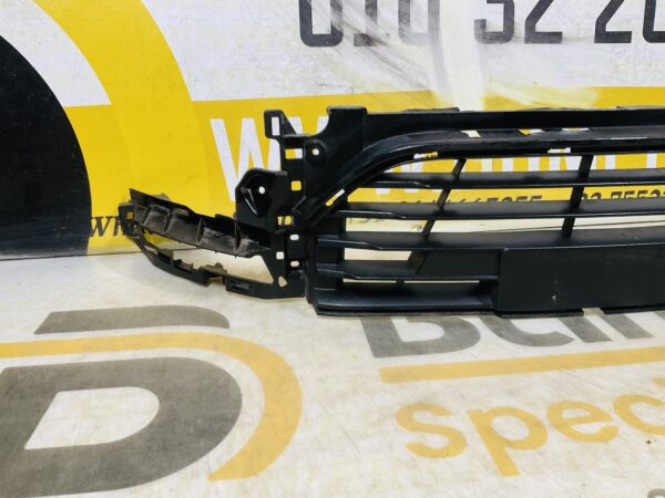 Bumper Grill Renault Clio 4 Facelift 2016-2019  Voorbumper Grill 2-R5-10440T