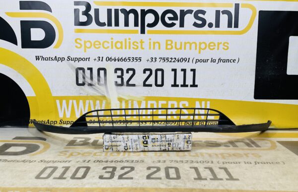 Bumper Grill Ford Focus MK3 2012-2016 LKN0097A Voorbumper Grill 2-R8-10441T