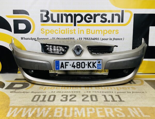 BUMPER Renault Scenic VOORBUMPER 2-F6-10486z