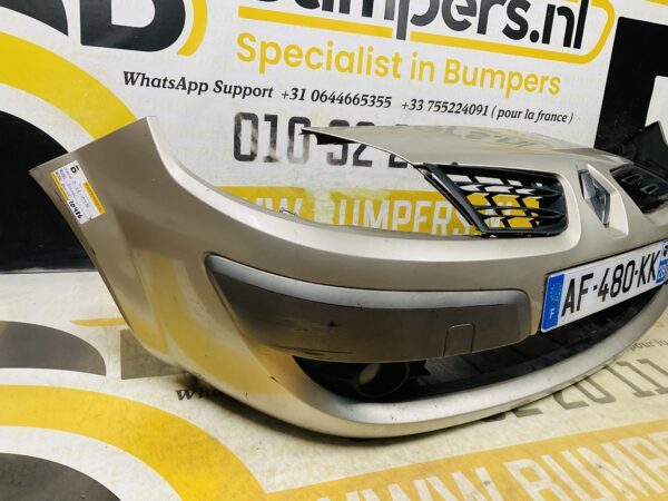 BUMPER Renault Scenic VOORBUMPER 2-F6-10486z