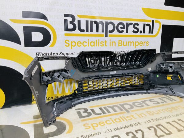 BUMPER Skoda Kamiq VOORBUMPER 2-H8-10457z