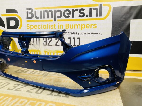 BUMPER Dacia Sandero 620228531R VOORBUMPER 1-G3-10493z