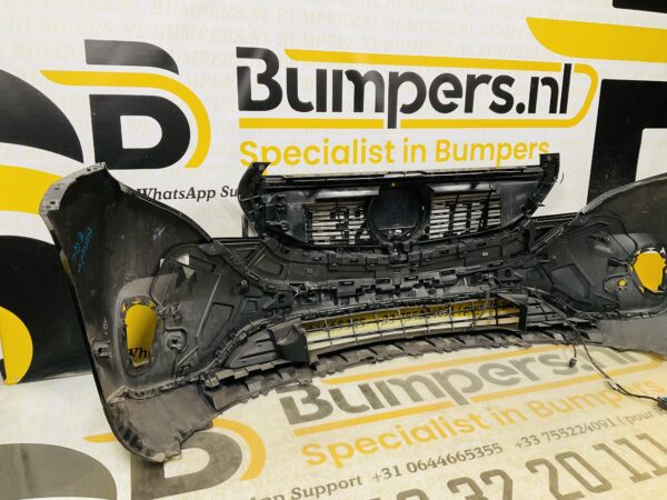 BUMPER Mercedes EQC A293 A2938850300 VOORBUMPER 1-A10-10531z