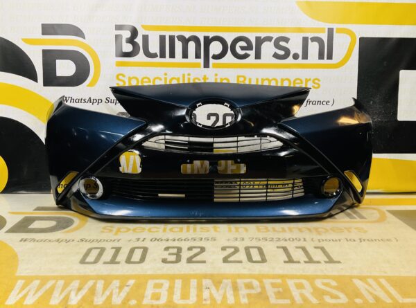 BUMPER Toyota Aygo  2014-2017 VOORBUMPER 2-D1-10576z