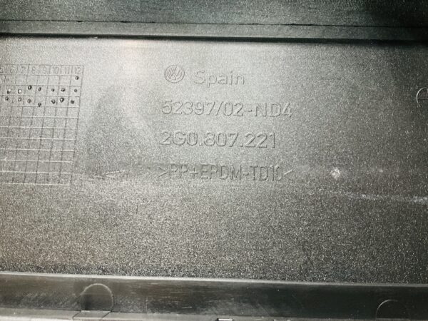 BUMPER Volkswagen Polo 2G +Grill 2017-2021 2G0807221 1-C3-10305z