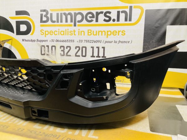 BUMPER Fiat Iveco Daily  5801599257 VOORBUMPER 2-B5-10832z