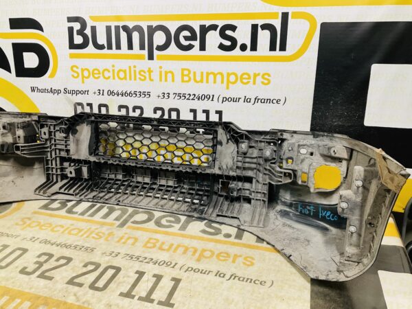BUMPER Fiat Iveco Daily  5801599257 VOORBUMPER 2-B5-10832z