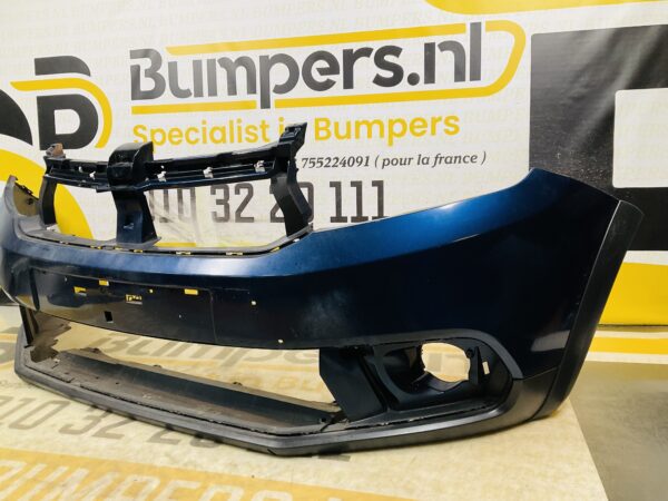 BUMPER Dacia Sandero 620223900R VOORBUMPER 1-G3-10839z