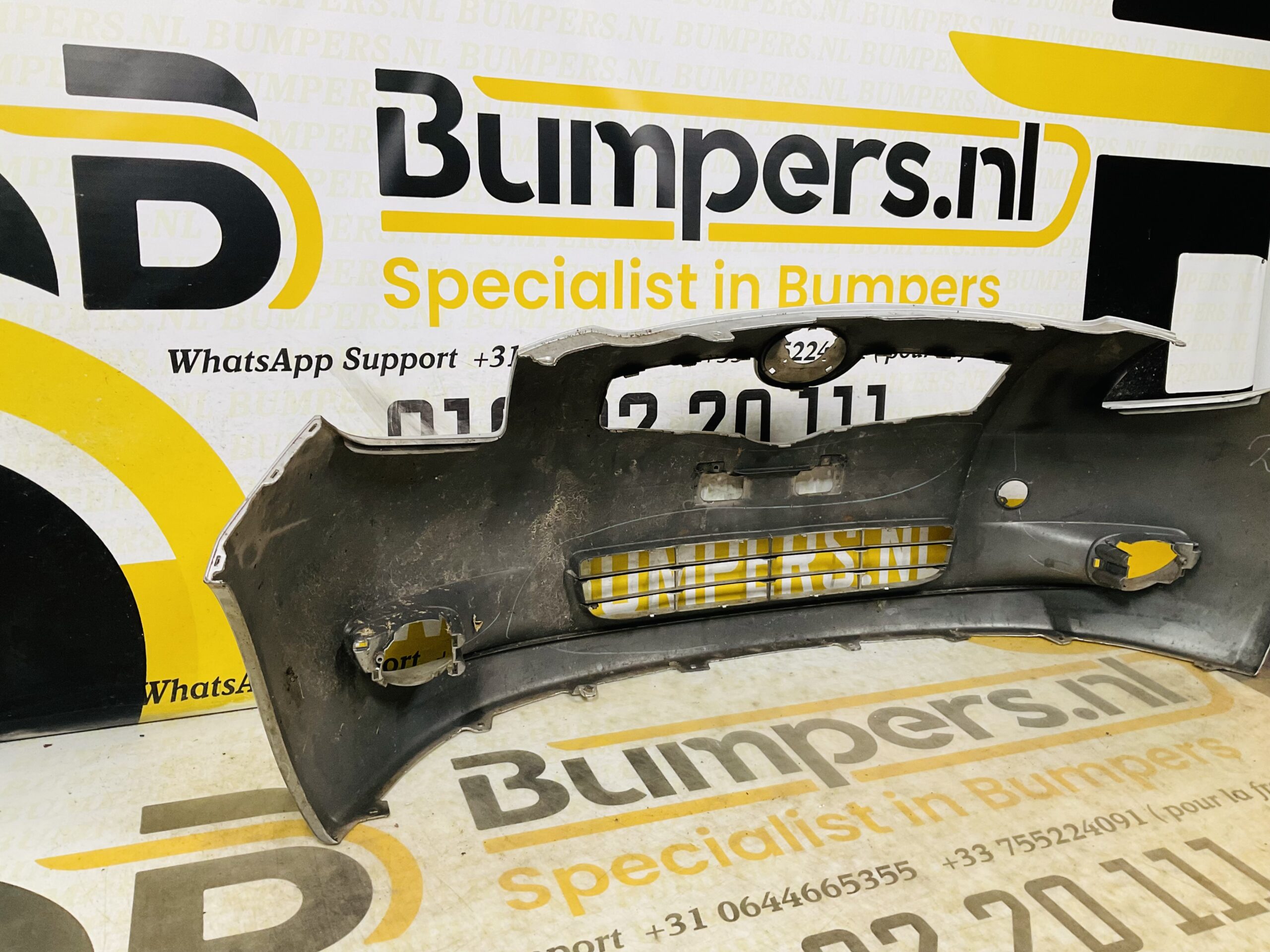 Bumper Toyota Yaris 2005-2008 52119-0D130 Voorbumper 2-D2-10692z