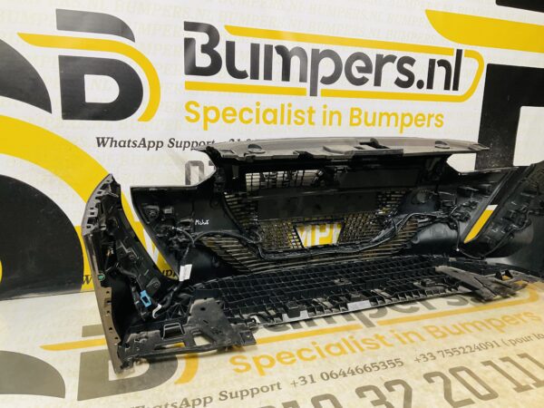 BUMPER Peugeot 208 GTline GT-Line 6xpdc 2019-2022  VOORBUMPER 2-H9-10702z