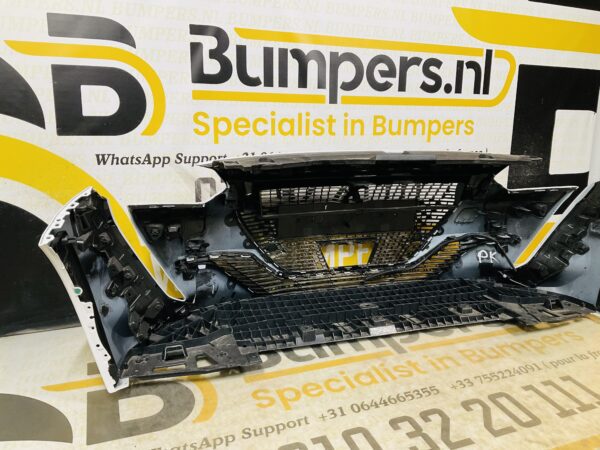 BUMPER Peugeot 208 GTline GT-Line 2019-2023  VOORBUMPER 2-H9-10707z