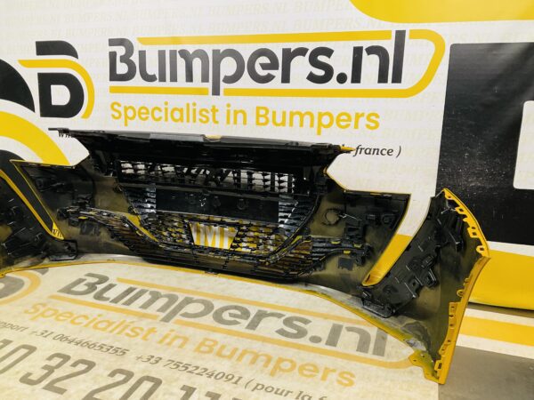 BUMPER Peugeot 208 Normaal 2019-2022  VOORBUMPER 2-H9-10716z