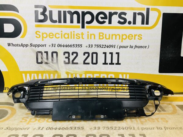 Bumper Toyota Yaris Cross  521290D090 Voorbumper 2-R8-10775