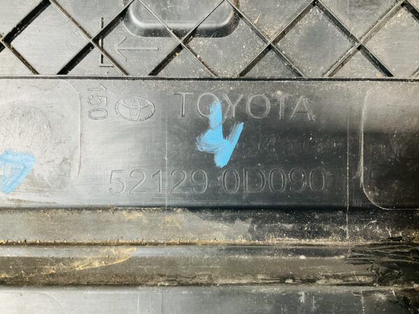 Bumper Toyota Yaris Cross  521290D090 Voorbumper 2-R8-10775