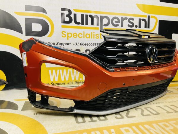 BUMPER Volkswagen T-Roc Troc 6xpdc  VOORBUMPER 1-C5-10874z