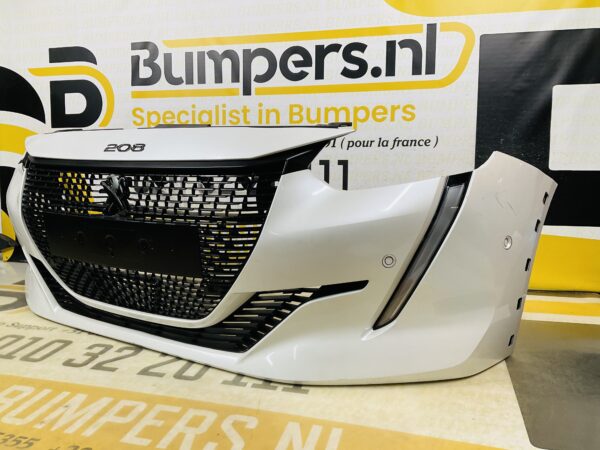 BUMPER Peugeot 208 GTLine GT-Line 6xpdc 2019-2023 VOORBUMPER 2-A7-10877z