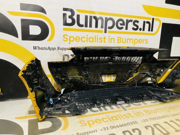 BUMPER Peugeot 208 GTLine GT-Line 6xpdc 2019-2023 VOORBUMPER 2-A7-10879z