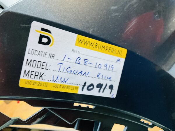 BUMPER Volkswagen Tiguan Rline R-Line 6xpdc VOORBUMPER 1-B8-10919z