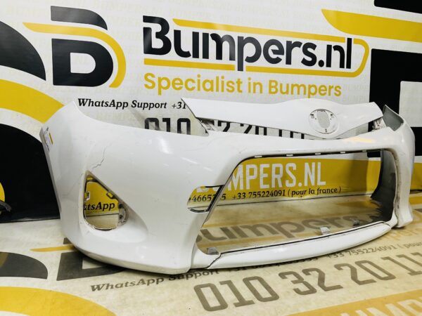 BUMPER Toyota Yaris Facelift 2017-2020 VOORBUMPER 2-D2-10924z