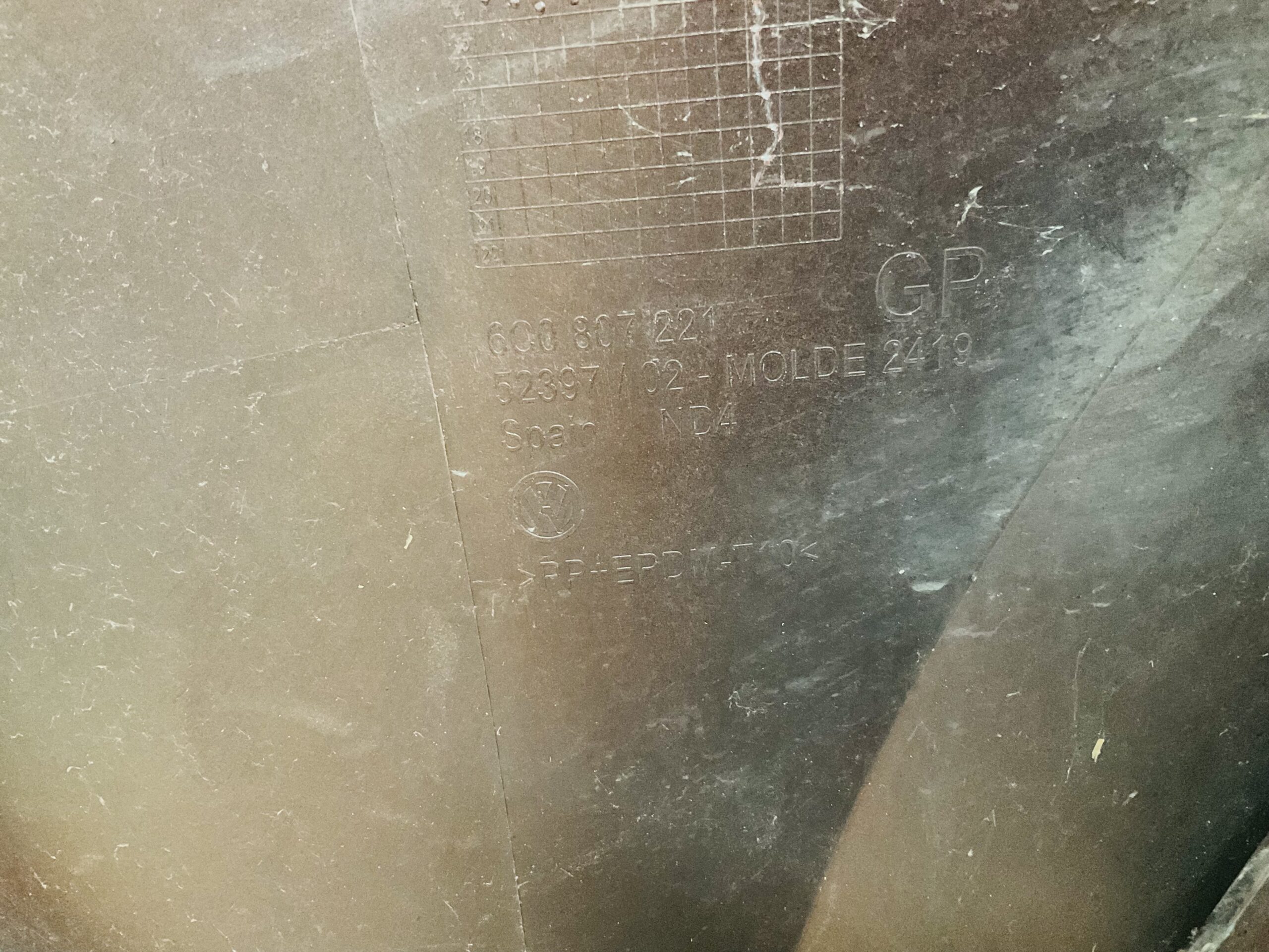 BUMPER Volkswagen Polo 6C kls 2007-2012 VOORBUMPER 1-C4-10935z