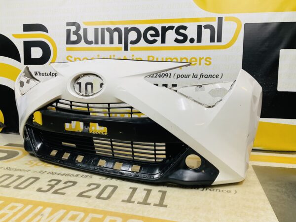 BUMPER Toyota Aygo Facelift 2017-2021  VOORBUMPER 2-D1-10936z