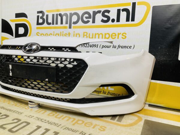 BUMPER Hyundai i20 86569-C8010 VOORBUMPER 2-E3-10957z