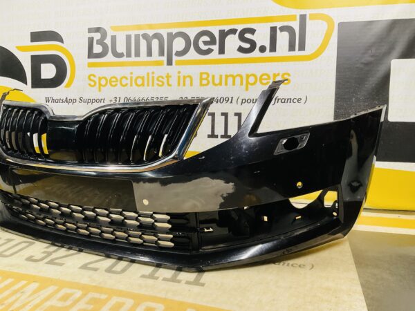 BUMPER Skoda Octavia 3 4xpdc kls 2012-2017  VOORBUMPER 2-H6-11098z