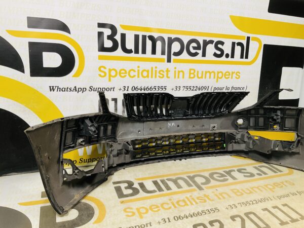 BUMPER Skoda Octavia 3 4xpdc kls 2012-2017  VOORBUMPER 2-H6-11098z