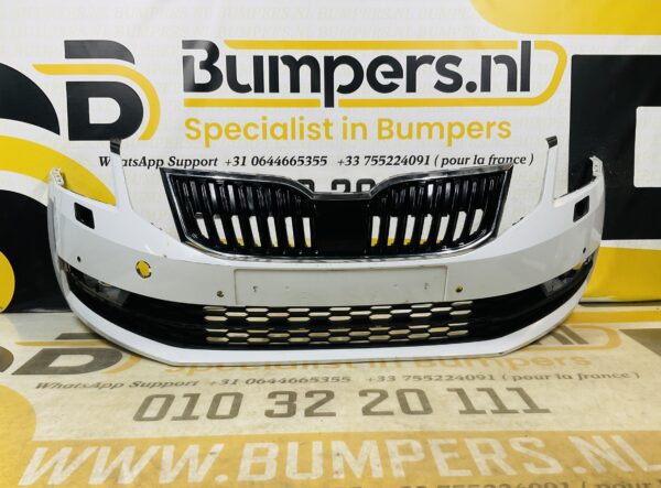 BUMPER Skoda Octavia 3 4xpdc kls 2012-2017  VOORBUMPER 2-H6-11100z