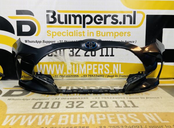 BUMPER Toyota Yaris Facelift 2021-2023 VOORBUMPER 2-D3-10991z