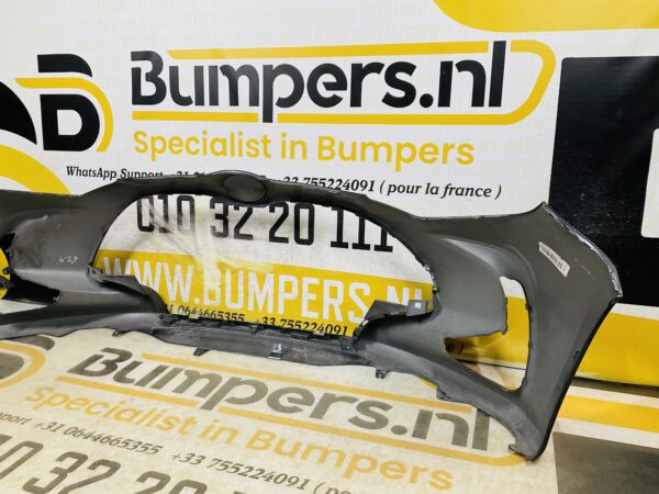 BUMPER Toyota Yaris Facelift 2021-2023 VOORBUMPER 2-D3-10991z