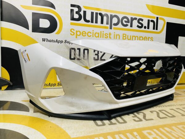BUMPER Hyundai i20 Facelift 2021-2024 VOORBUMPER 2-E3-10997z