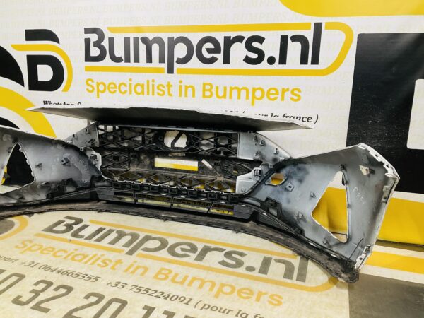 BUMPER Hyundai i20 Facelift 2021-2024 VOORBUMPER 2-E3-10997z