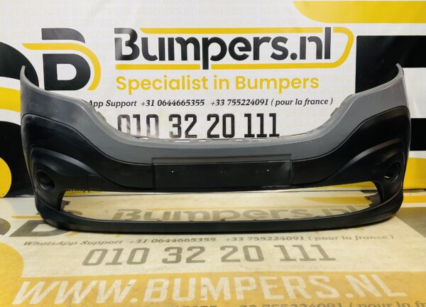 BUMPER Renault Trafic 2 2014-2018  VOORBUMPER 2-F10-11049z