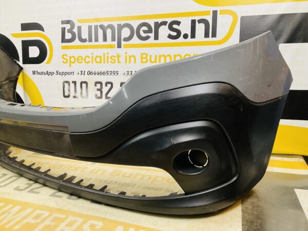 BUMPER Renault Trafic 2 2014-2018  VOORBUMPER 2-F10-11049z