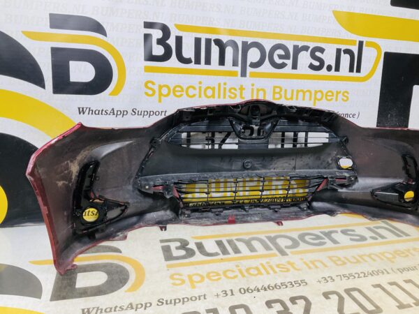 BUMPER Toyota Yaris 2021-2023  VOORBUMPER 2-D2-11059z