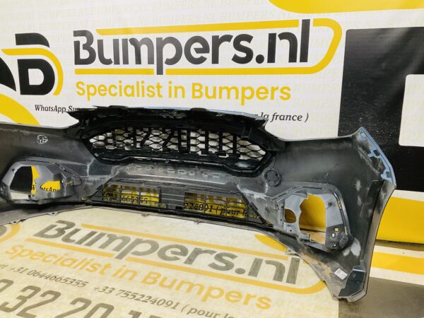 BUMPER Ford Fiesta MK8 Stline ST-Line 2017-2021  VOORBUMPER 1-D7-11065z