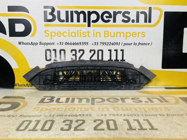 Onderplaat Audi RS5 8W Rs4 8W6807611B Onderplaat 2-R1-11251T