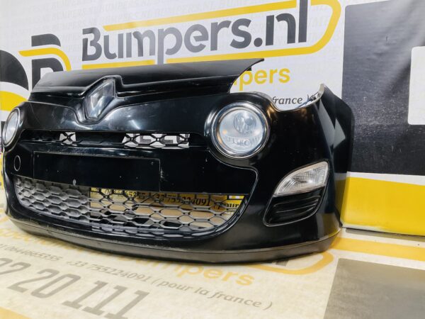 BUMPER Renault Twingo 2  VOORBUMPER 2-F3-11073z