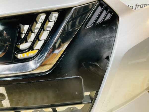 BUMPER Nissan Micra K14 + grill Logo VOORBUMPER 1-G7-11075z