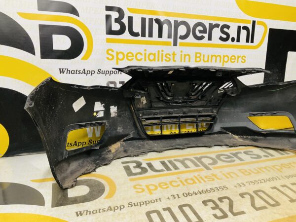 BUMPER Nissan Micra K14 + grill Logo VOORBUMPER 1-G7-11077z