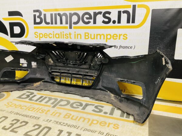 BUMPER Nissan Micra K14 + grill Logo VOORBUMPER 1-G7-11077z