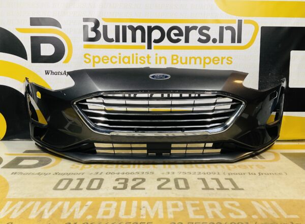 BUMPER Ford Focus 0097A  VOORBUMPER 1-D9-11078z
