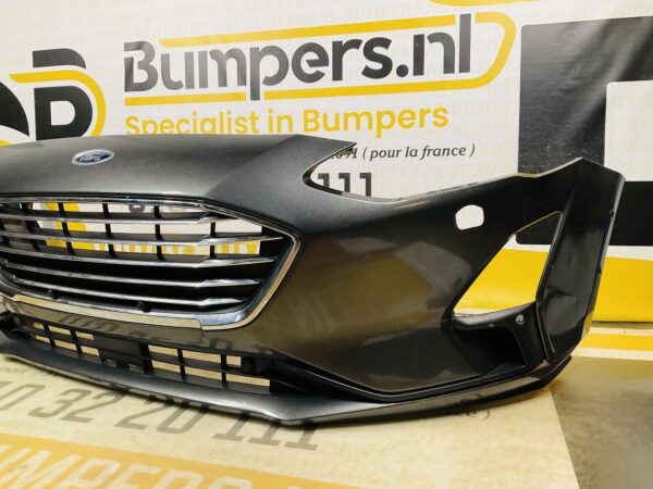 BUMPER Ford Focus 0097A  VOORBUMPER 1-D9-11078z